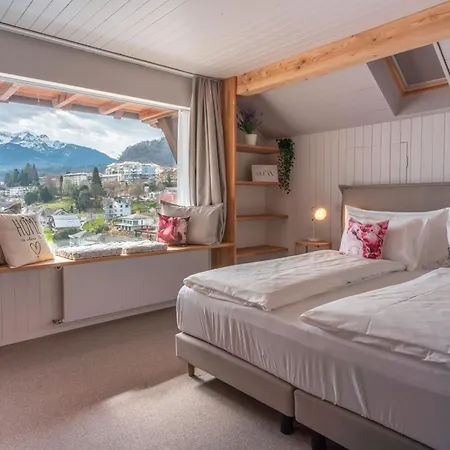 فندق La Belle Vue Boutique & Cafe 3*