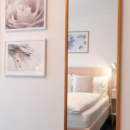 ホテル La Belle Vue Boutique & Cafe シュピーツ