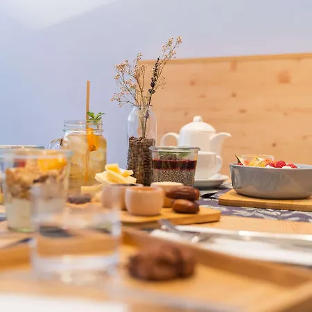 La Belle Vue Boutique & Cafe Hotel 3*