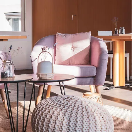 فندق La Belle Vue Boutique & Cafe