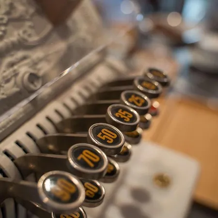 La Belle Vue Boutique Hotel&café 3*