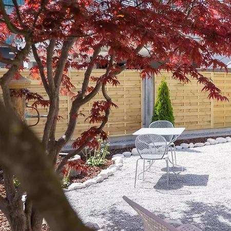 La Belle Vue Boutique Hotel&café 3*