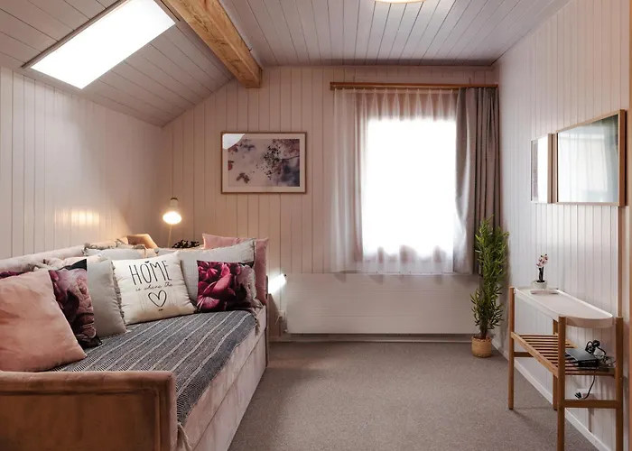 La Belle Vue Boutique & Cafe Hotel 3*