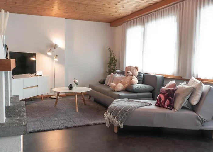 La Belle Vue Boutique & Cafe