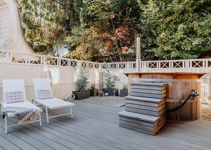 Hotel La Belle Vue Boutique & Cafe