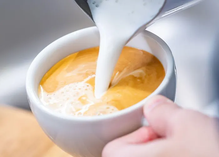 Hotel La Belle Vue Boutique & Cafe 3*