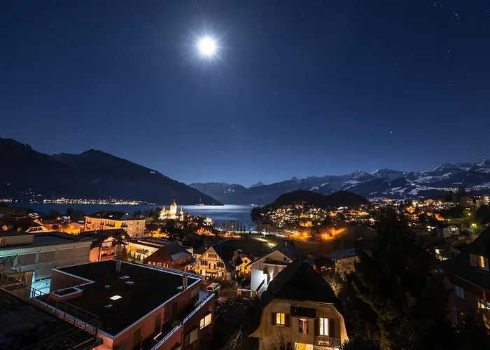 La Belle Vue Boutique & Cafe