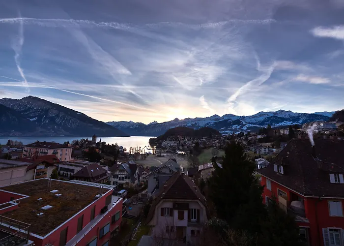 La Belle Vue Boutique & Cafe