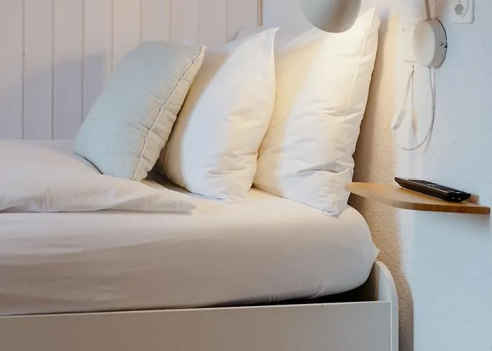 La Belle Vue Boutique & Cafe Spiez