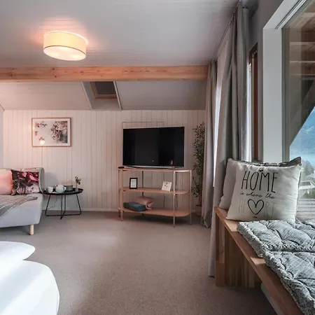 Hotell La Belle Vue Boutique & Cafe