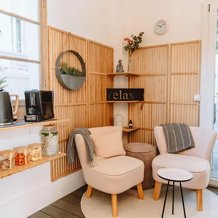 Hotell La Belle Vue Boutique & Cafe 3*